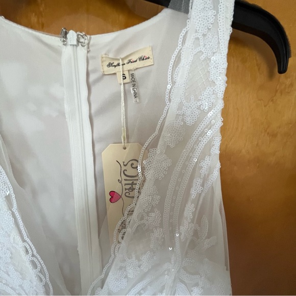 Southern fried chicks white sequin a line maxi dress - Picture 3 of 13